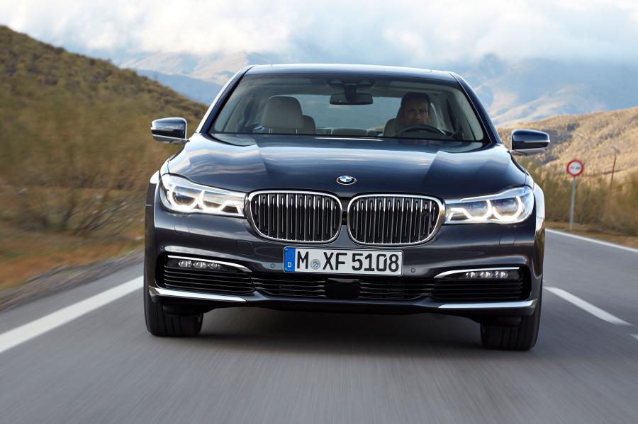  BMW 730d 2015 года  (фото 8 из 12)